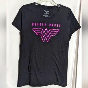Women's Wonder Woman Black‎ T-shirt, Sparkly Pink Graphic| Size 0